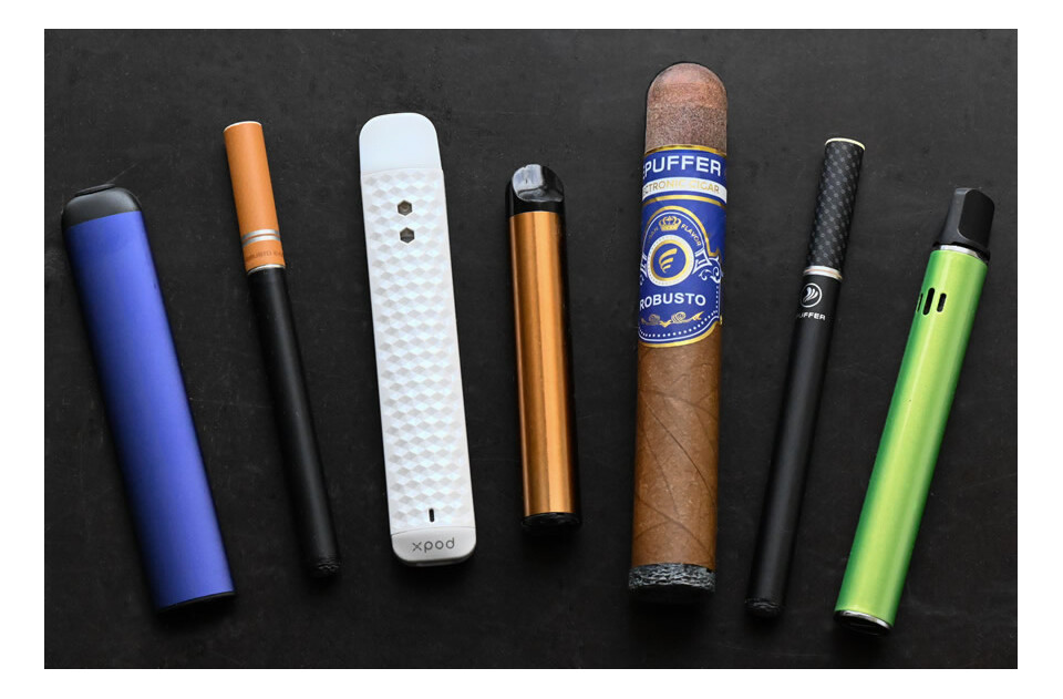 disposable and rechargeable ecigs vapes